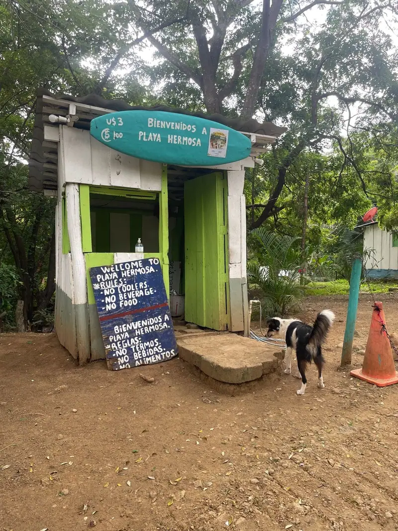 A small shop in Escamequita